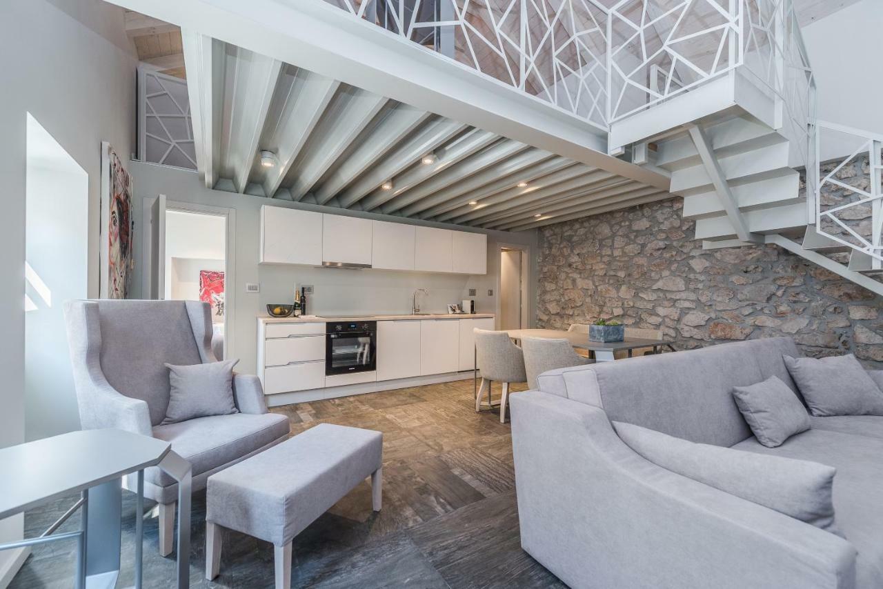Alma Lofts Apartment Zadar Bagian luar foto