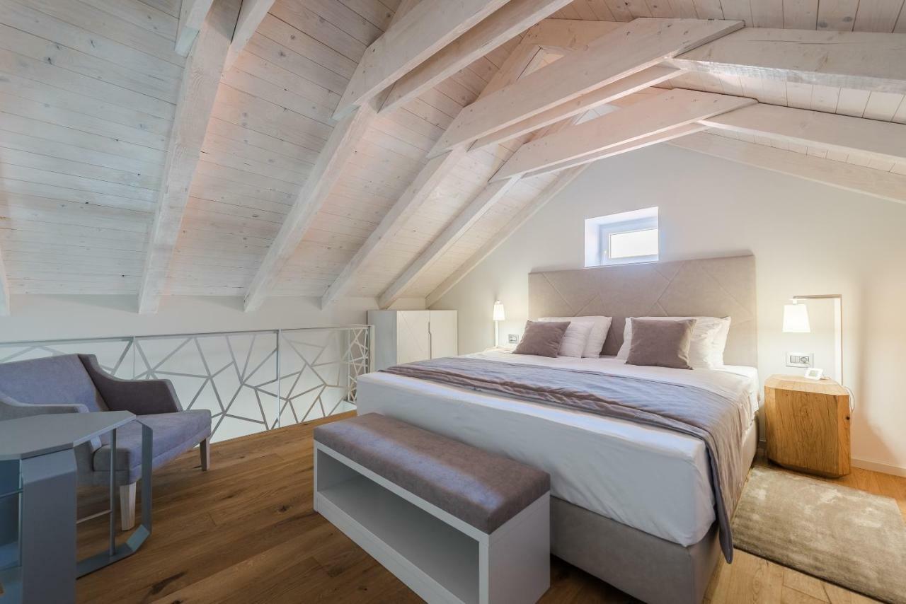 Alma Lofts Apartment Zadar Bagian luar foto