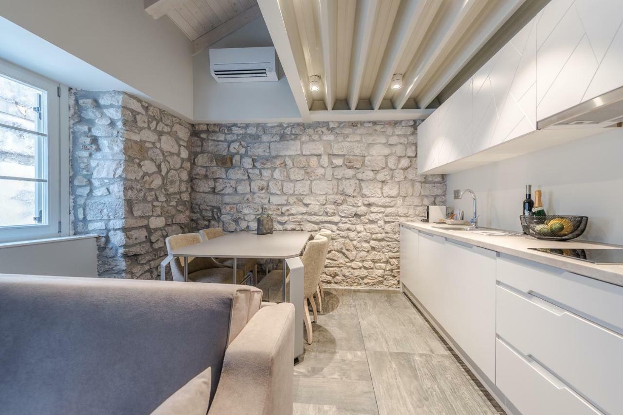 Alma Lofts Apartment Zadar Bagian luar foto